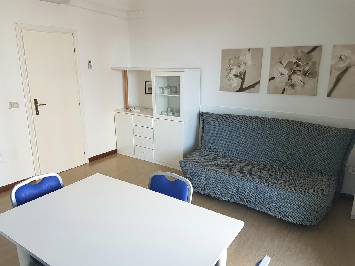 צ'סנטיקו Hotel Residence Adriana מראה חיצוני תמונה