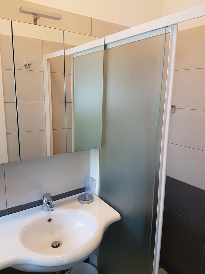 צ'סנטיקו Hotel Residence Adriana מראה חיצוני תמונה