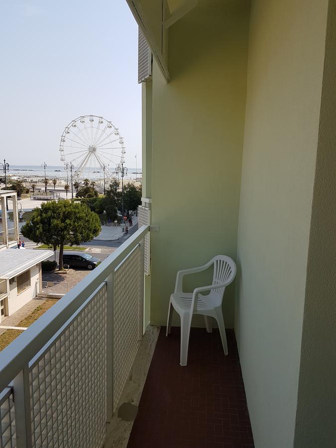 צ'סנטיקו Hotel Residence Adriana מראה חיצוני תמונה